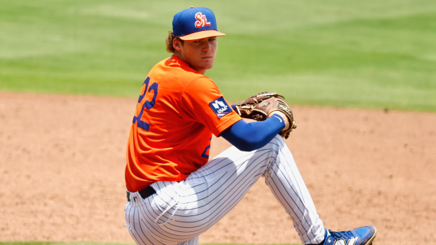 Mets recupera de desvantagem de 5-0 para vencer Mussels por 11-8