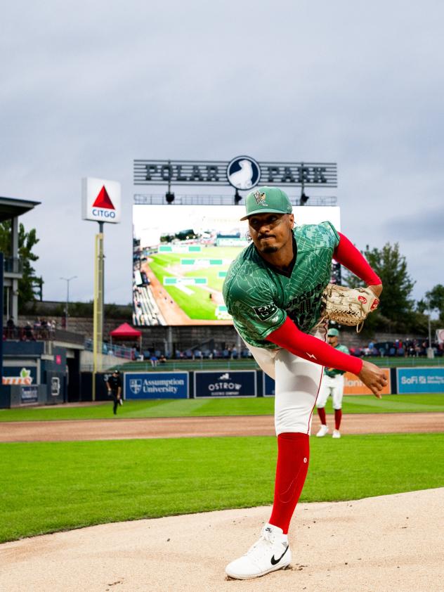 Johan Oviedo pitching for the Worcester Red Sox