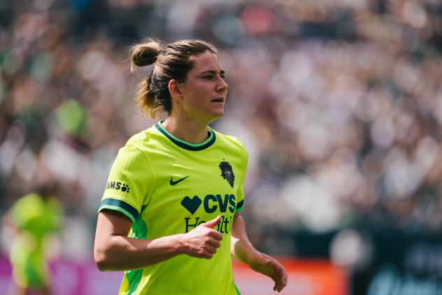 Washington Spirit defender Kate Wiesner