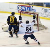 Tomahawks Celebrate Goal