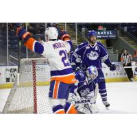 Bridgeport Sound Tigers vs. Syracuse Crunch