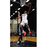 Renaldo Major of the Bakersfield Jam vs. the Austin Spurs