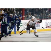 Chicago Wolves vs. Utica Comets