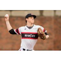 Battle Creek Bombers Pitcher Andrew Zellner