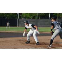 Ryan Donovan of the Green Bay Bullfrogs Takes his Lead