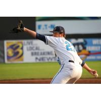 Kalamazoo Growlers Pitcher Shane Bryant