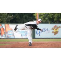 Green Bay Bullfrogs Pitching