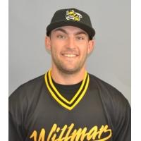 Justin Thaxton of the Willmar Stingers