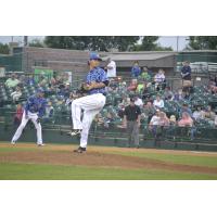 Sioux Falls Canaries Pitcher Jeremy Strawn