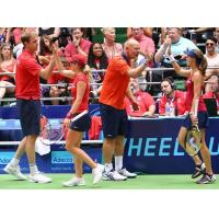 Washington Kastles Exchange High Fives