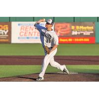 Duluth Huskies Pitcher Eric Morell
