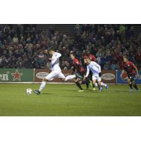 Christian Ramirez of Minnesota United vs. the Atlanta Silverbacks