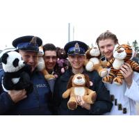 Charlottetown Islanders and Charlottetown City Police Prepare for Teddy Bear Toss