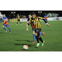 Charleston Battery Pushes the Ball vs. FC Cincinnati