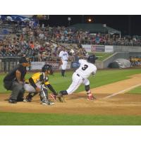 Bees Take 10 Inning Game over Patriots 4-3