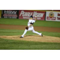 Somerset Patriots Re-Sign Starting Pitcher Will Oliver