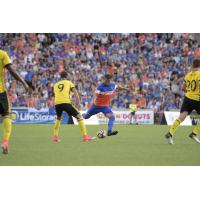 Walker, McLaughlin Honored on USL Team of the Week