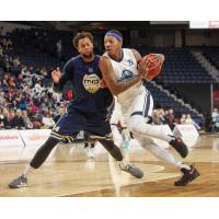Hurricanes Beat St. John's Edge in Home Opener