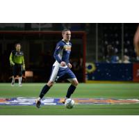 Tayou, Soles Rout Stars After Fourth Quarter Supernova
