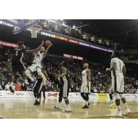 Halifax Hurricanes drive to the hoop vs. the Moncton Magic