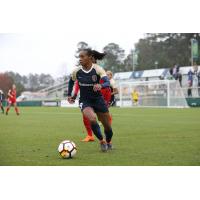 Crystal Dunn of the North Carolina Courage vs. the Portland Thorns