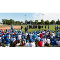 Victoria HarbourCats talking with kids