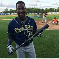 Reggie Lawson with the Traverse City Beach Bums