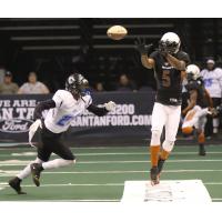 Anthony Amos of the Arizona Rattlers vs. the Cedar Rapids Titans