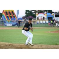 Texarkana Twins in action against the Brazos Valley Bombers