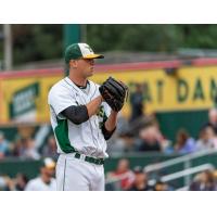 Madison Mallards pitcher Justin Watland