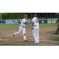 Walla Walla Sweets round the bases following a homer