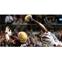Jacksonville Sharks wide receiver Chris Gilchrist makes a leaping grab