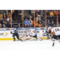 Utah Grizzlies shoot against the Kansas City Mavericks