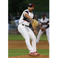 Sioux City Explorers pitcher Ian McKinney