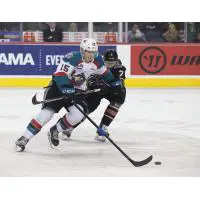 Kelowna Rockets RW Dallon Wilton vs. the Calgary Hitmen
