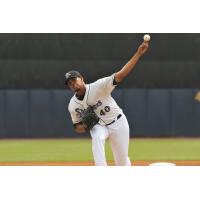 Biloxi Shuckers pitcher Angel Perdomo