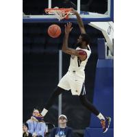Halifax Hurricanes dunk against the Moncton Magic