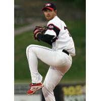 Sioux City Explorers pitcher Anthony Bender