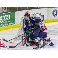 Former Maine Mariners forward Johnny McInnis sets up in front of the net