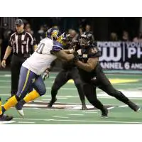 Lance McDowdell of the Arizona Rattlers (right) vs. the Cedar Rapids Titans