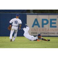 Aaron Altherr makes a game-ending diving catch in the top of the ninth inning to secure a 3-2 victory for the Syracuse Mets on Thursday night