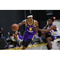 Jemerrio Jones with the South Bay Lakers