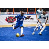 Leo Gibson of the Kansas City Comets vs. the St. Louis Ambush