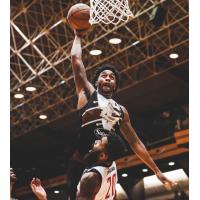 Canton Charge on offense vs. the Capital City Go-Go