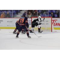 Vancouver Giants centre Eric Florchuk Scores the game-winner against the Kamloops Blazers