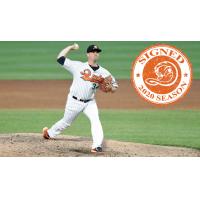 Long Island Ducks pitcher Vin Mazzaro