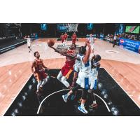 Canton Charge guard Sheldon Mac drives inside vs. the Lakeland Magic