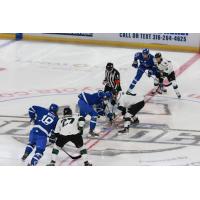Wichita Thunder battle the Utah Grizzlies
