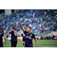 Raul Ruidiaz of Seattle Sounders FC salutes the crowd