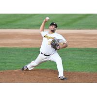 Willmar Stingers pitcher Seth Miller